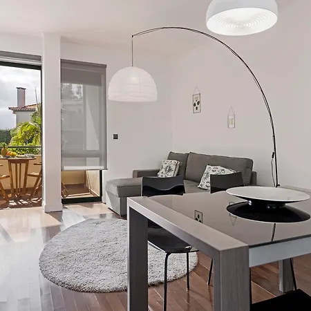 Varandas Do I By An Island *